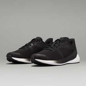 Lululemon Blissfeel Run Shoes 11!